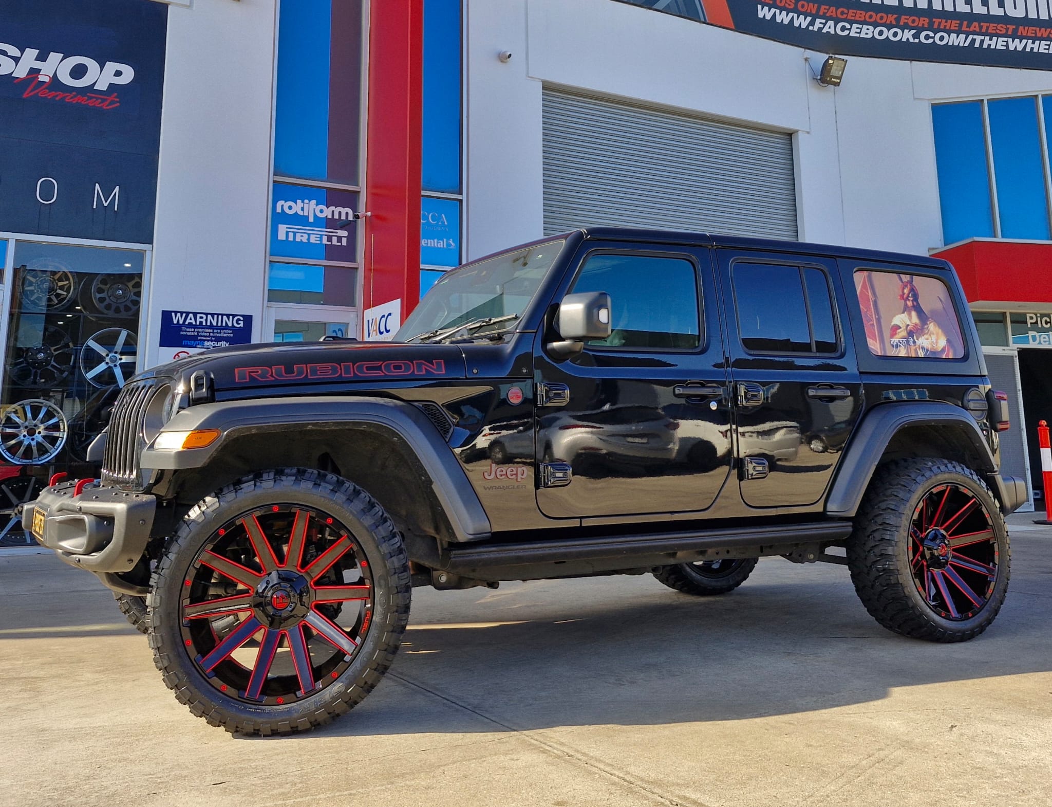 JEEP RUBICON WITH FUEL WHEELS |  | JEEP